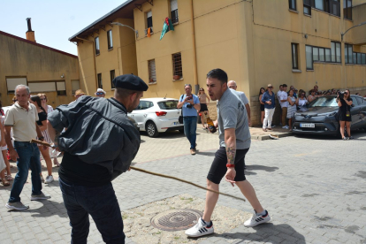 La ronda en Duruelo por Santa Marina