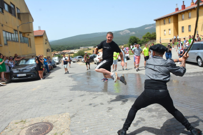 La ronda en Duruelo por Santa Marina