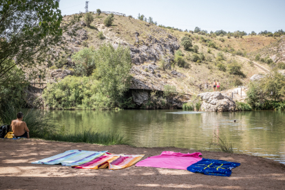 Soria capital marca este miércoles su récord de calor, así lo combaten los sorianos.