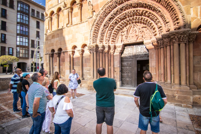 Las rutas turísticas recorren los distintos monumentos de Soria