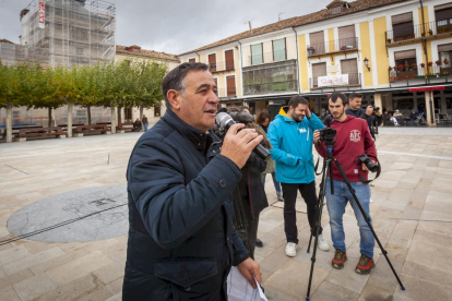 Los burguenses acudieron en masa a grabar el video promocional