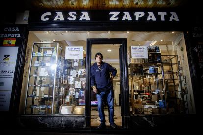 Pepe Zapata en el establecimiento.