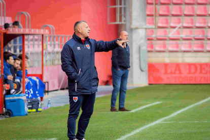 Javi Moreno en el último partido en Los Pajaritos ante el Getafe B.