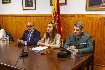 La Guardia Civil recupera más de un millar de piezas de un yacimiento de Barahona