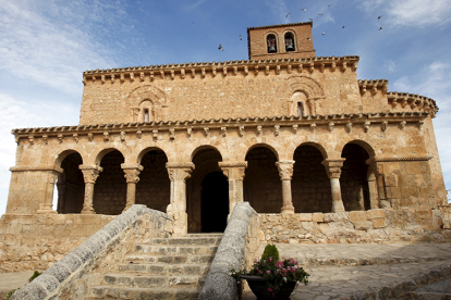 Iglesia románica de San Miguel de San Esteban de Gormaz.
