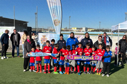 El equipo prebenjamín del Numancia en el torneo de Aranda de Duero.