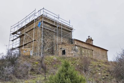 Obras en la ermita de Santa María de las Hoyas