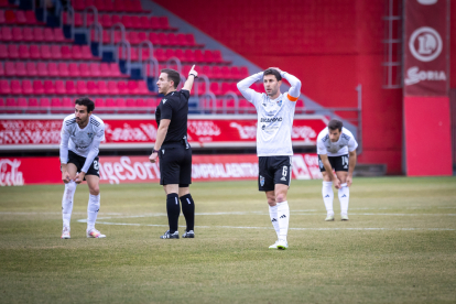 En Numancia celebra el 25 aniversario de Los Pajaritos con una victoria ante la Segoviana.