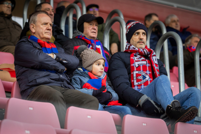 En Numancia celebra el 25 aniversario de Los Pajaritos con una victoria ante la Segoviana.