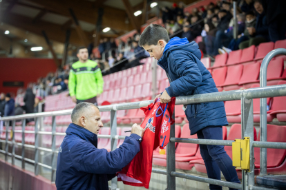 En Numancia celebra el 25 aniversario de Los Pajaritos con una victoria ante la Segoviana.