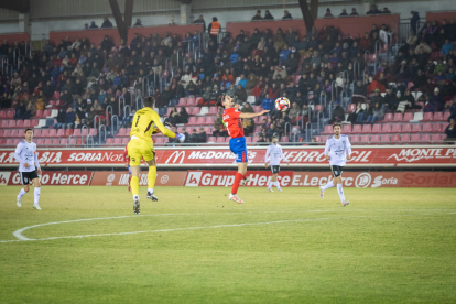 En Numancia celebra el 25 aniversario de Los Pajaritos con una victoria ante la Segoviana.