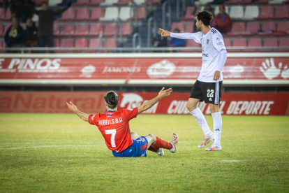 En Numancia celebra el 25 aniversario de Los Pajaritos con una victoria ante la Segoviana.