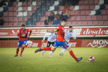 En Numancia celebra el 25 aniversario de Los Pajaritos con una victoria ante la Segoviana.