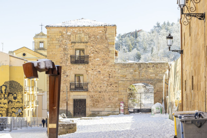 Dos días después, la nieve y el hielo siguen presentes en las calles