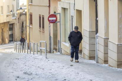 Dos días después, la nieve y el hielo siguen presentes en las calles