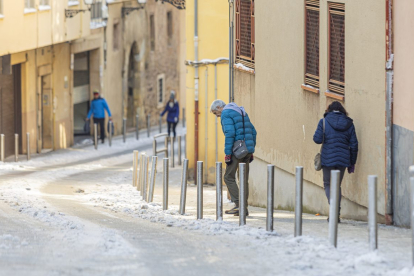 Dos días después, la nieve y el hielo siguen presentes en las calles