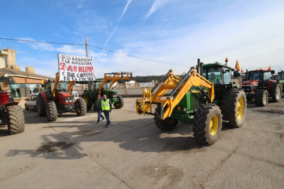 La tractorada es ajena a organizaciones agrarias y políticas, según los convocantes.