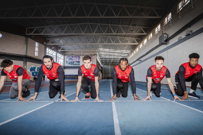 Algunos de los atletas del Numantino que ya está compitiendo en Ourense.