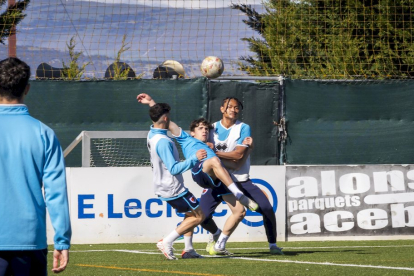 El fútbol base del equipo entrena en la Ciudad Deportiva