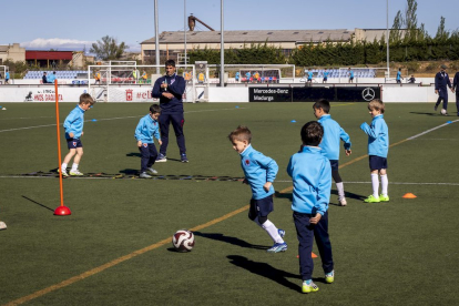 El fútbol base del equipo entrena en la Ciudad Deportiva