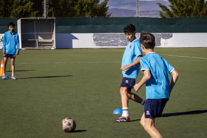 El fútbol base del equipo entrena en la Ciudad Deportiva