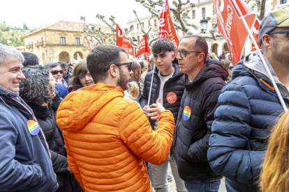 La manifestación sindical atrajo a más de 450 personas