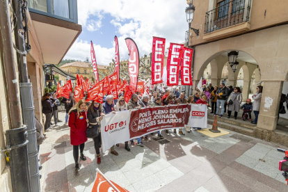 La manifestación sindical atrajo a más de 450 personas