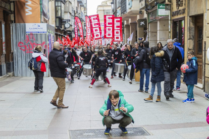 La manifestación sindical atrajo a más de 450 personas