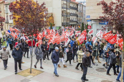 La manifestación sindical atrajo a más de 450 personas