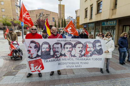 La manifestación sindical atrajo a más de 450 personas