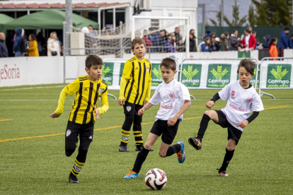 Las canteras de 16 equipos se dieron cita para jugar al fútbol