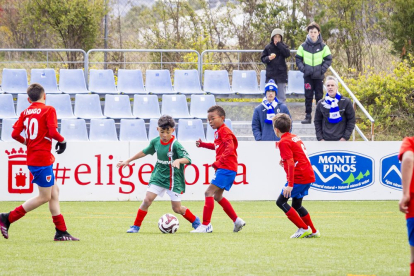 Las canteras de 16 equipos se dieron cita para jugar al fútbol