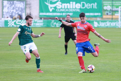 El Numancia cae ante el Cacereño y se despide del ascenso directo.