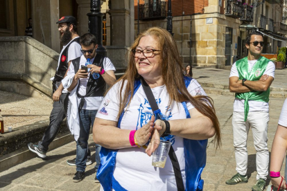 El acto reúne a los componentes de las 6 peñas de San Juan