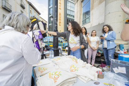 Las ciclistas recibieron una gran acogida a su llegada