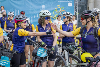 Las ciclistas recibieron una gran acogida a su llegada