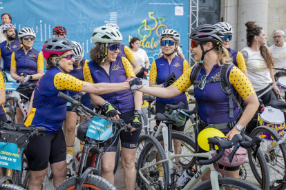 Las ciclistas recibieron una gran acogida a su llegada