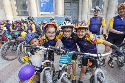 Las ciclistas recibieron una gran acogida a su llegada