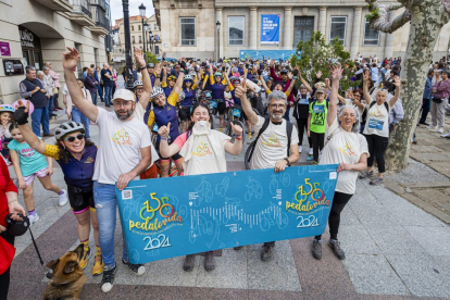 Las ciclistas recibieron una gran acogida a su llegada