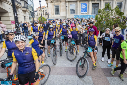 Las ciclistas recibieron una gran acogida a su llegada