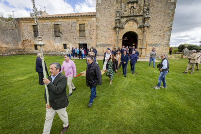 Agricultores y ganaderos rinden culto al Santo que protege el campo