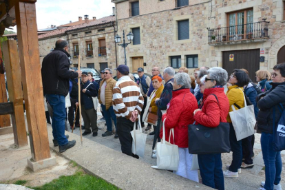 Molinos de Duero acoge a visitantes de pueblos de las otras ocho provincias de Castilla y León en un día de celebración y exaltación de los vínculos autonómicos.