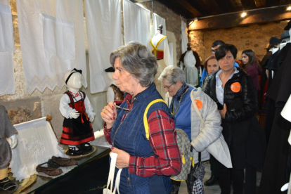 Molinos de Duero acoge a visitantes de pueblos de las otras ocho provincias de Castilla y León en un día de celebración y exaltación de los vínculos autonómicos.