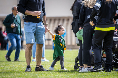 Los más pequeños aficionados al rugby han disfrutado en Soria de un torneo de canteras.