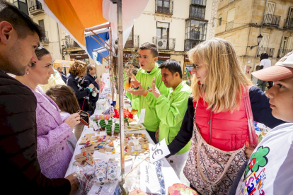 Una mañana llena de animación y aprendizaje en la Plaza de la Tarta