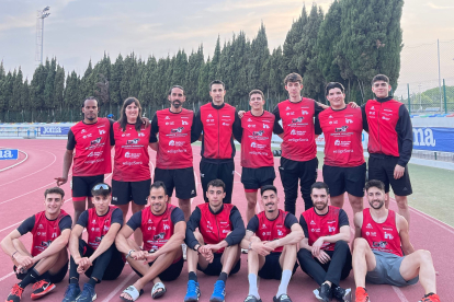 Los integrantes del Atletismo Numantino que compitieron en Castellón.