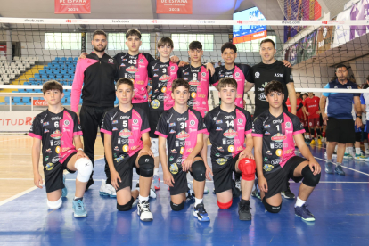 Plantilla del C.V. Santo Domingo infantil que la semana pasada finalizó séptimo en el Campeonato de España de Clubes.