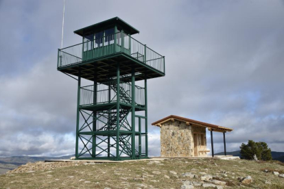 Torreta de vigilancia en Santa Inés.