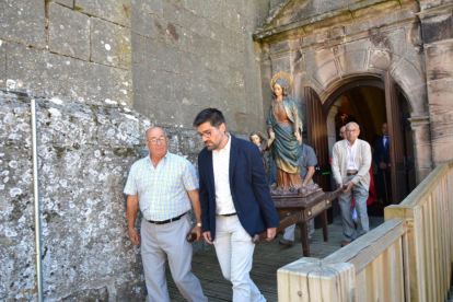 Covaleda celebra el día grande de sus fiestas patronales de San Quirico y Santa Julita.