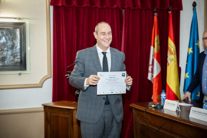 La Fundación Antonio Machado premia a 45 alumnos de diversas provincias por su implicación en difundir los valores mediambientales que recoge 'Campos de Castilla'.